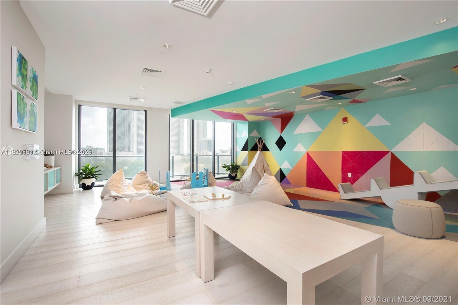 3401 MIDTOWN CONDO - Residential