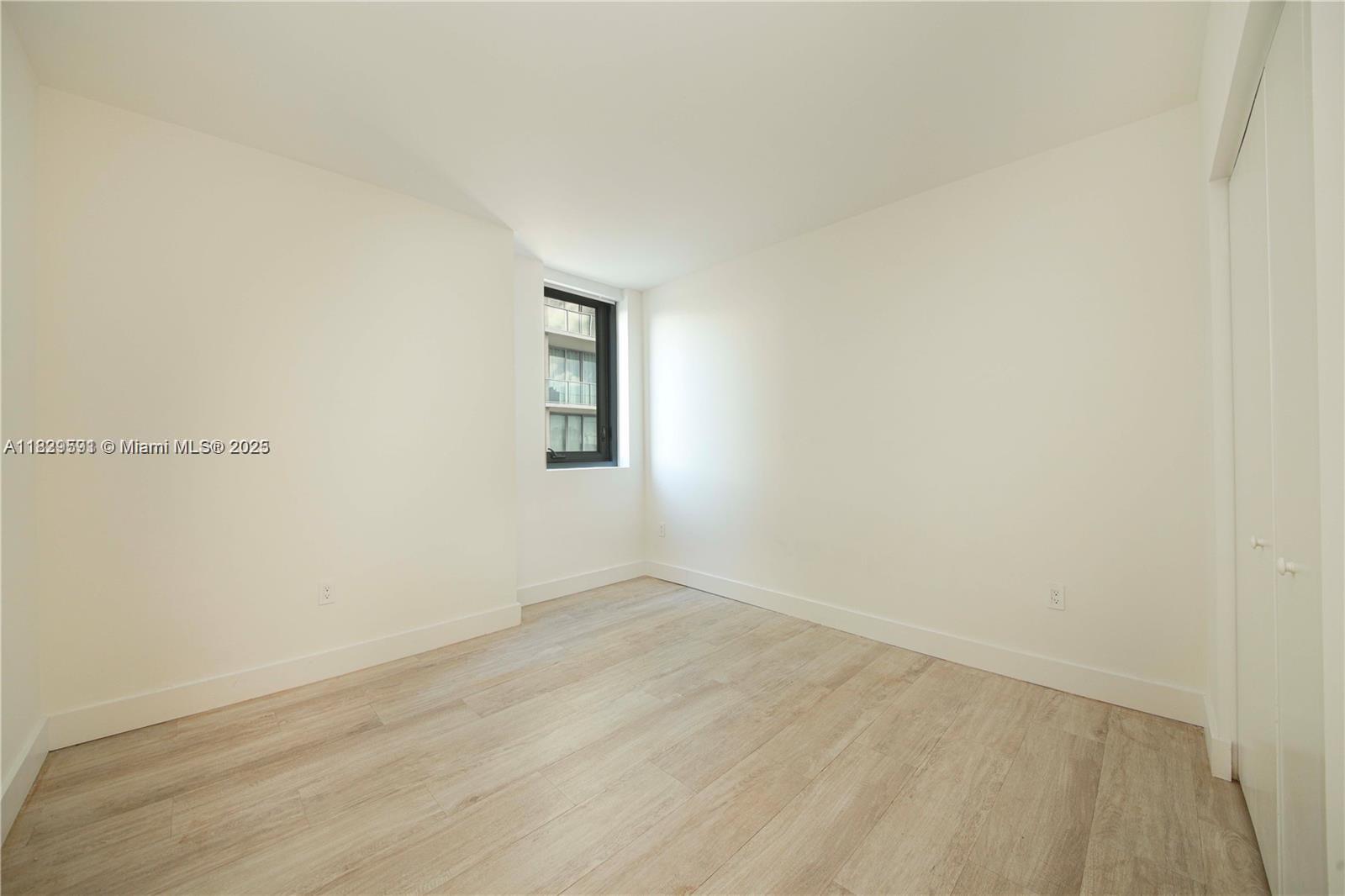 3401 MIDTOWN CONDO - Residential