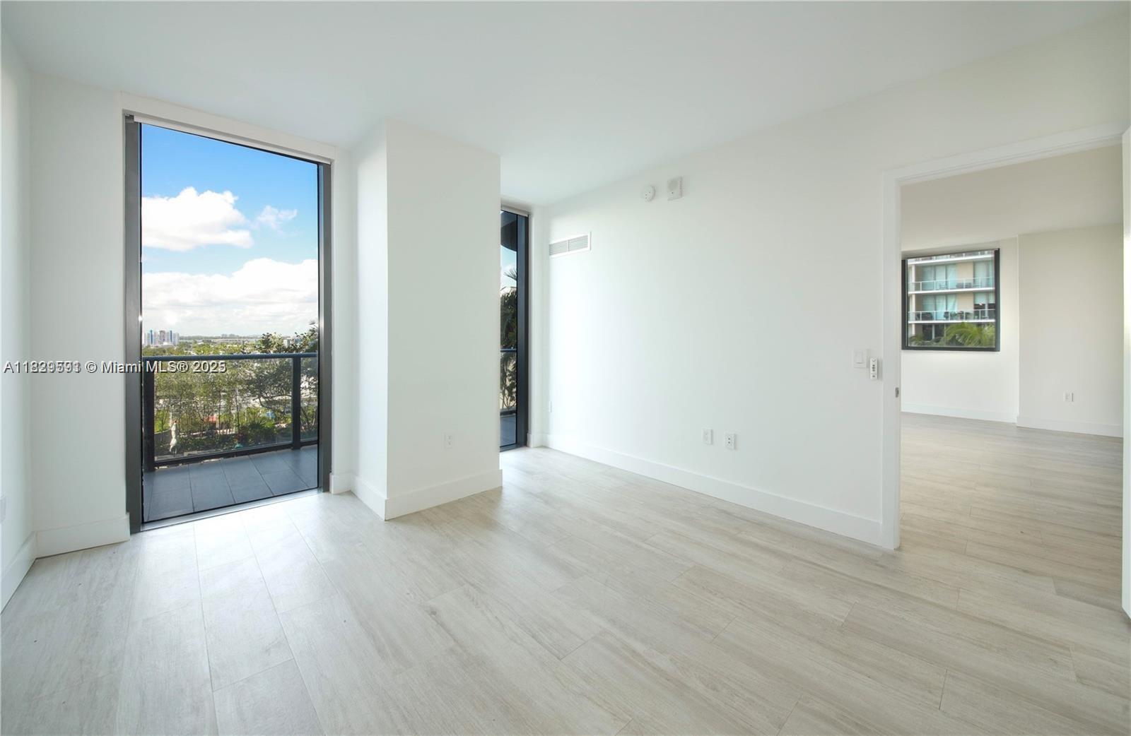 3401 MIDTOWN CONDO - Residential