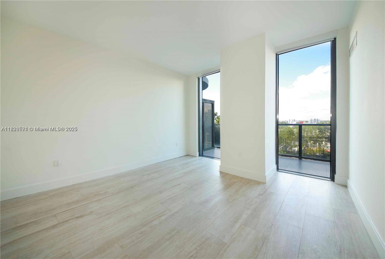 3401 MIDTOWN CONDO - Residential