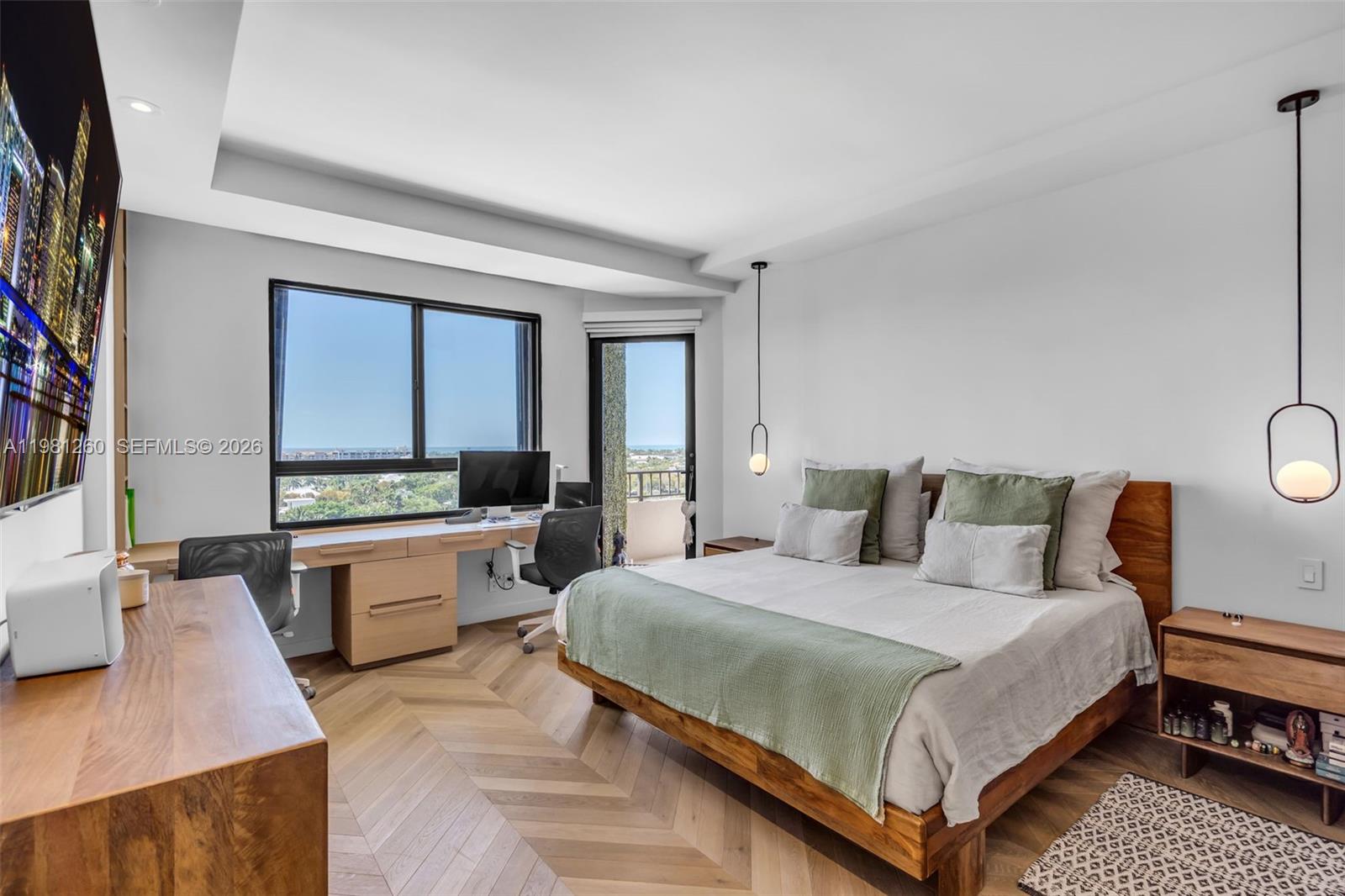 THE EMERALDBAY @ KEY COLO - Residential