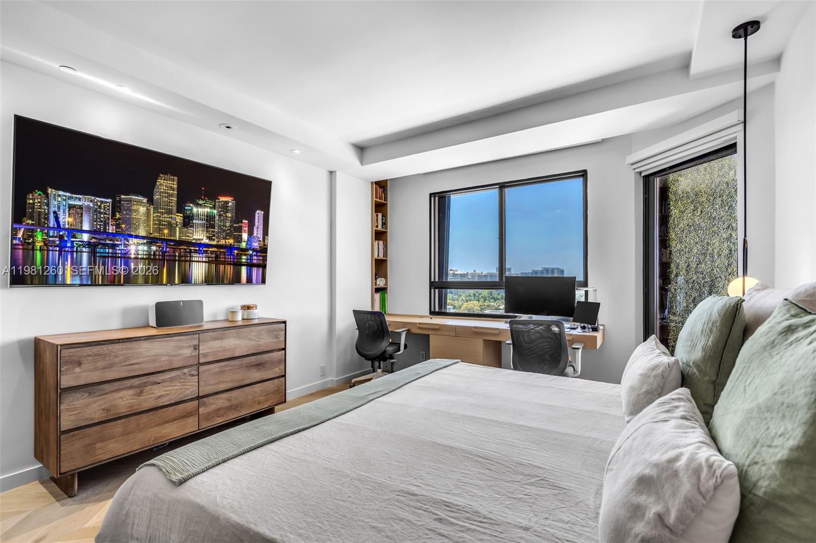 THE EMERALDBAY @ KEY COLO - Residential