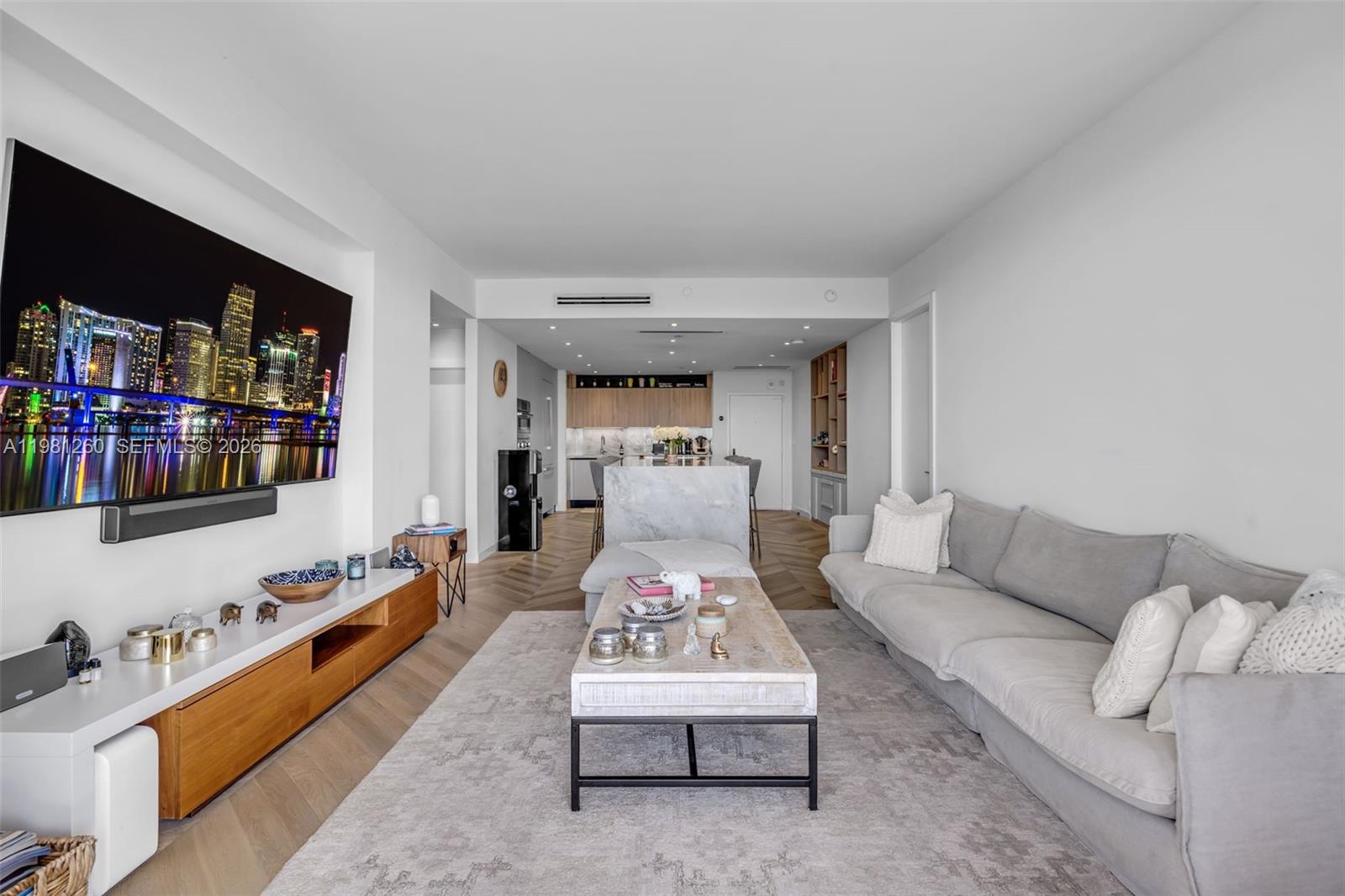 THE EMERALDBAY @ KEY COLO - Residential