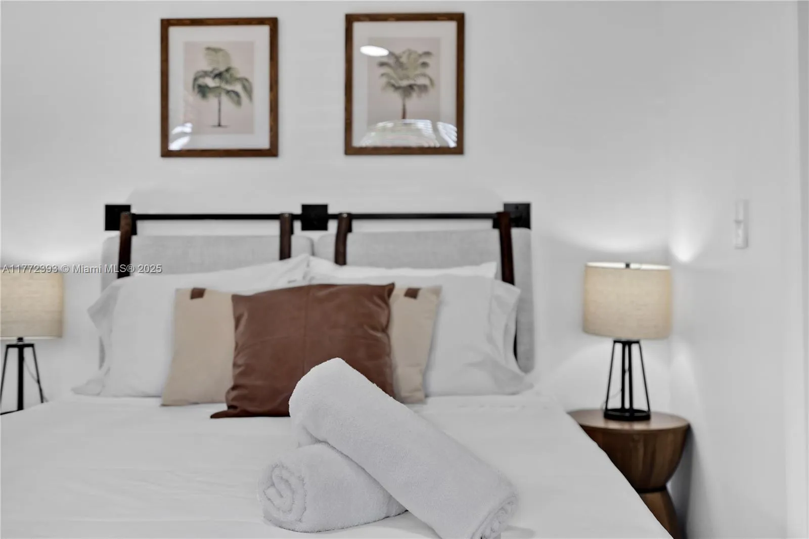 Miami, Florida 33145, United States, 2 Bedrooms Bedrooms, ,1 BathroomBathrooms,Residential,Active,97973