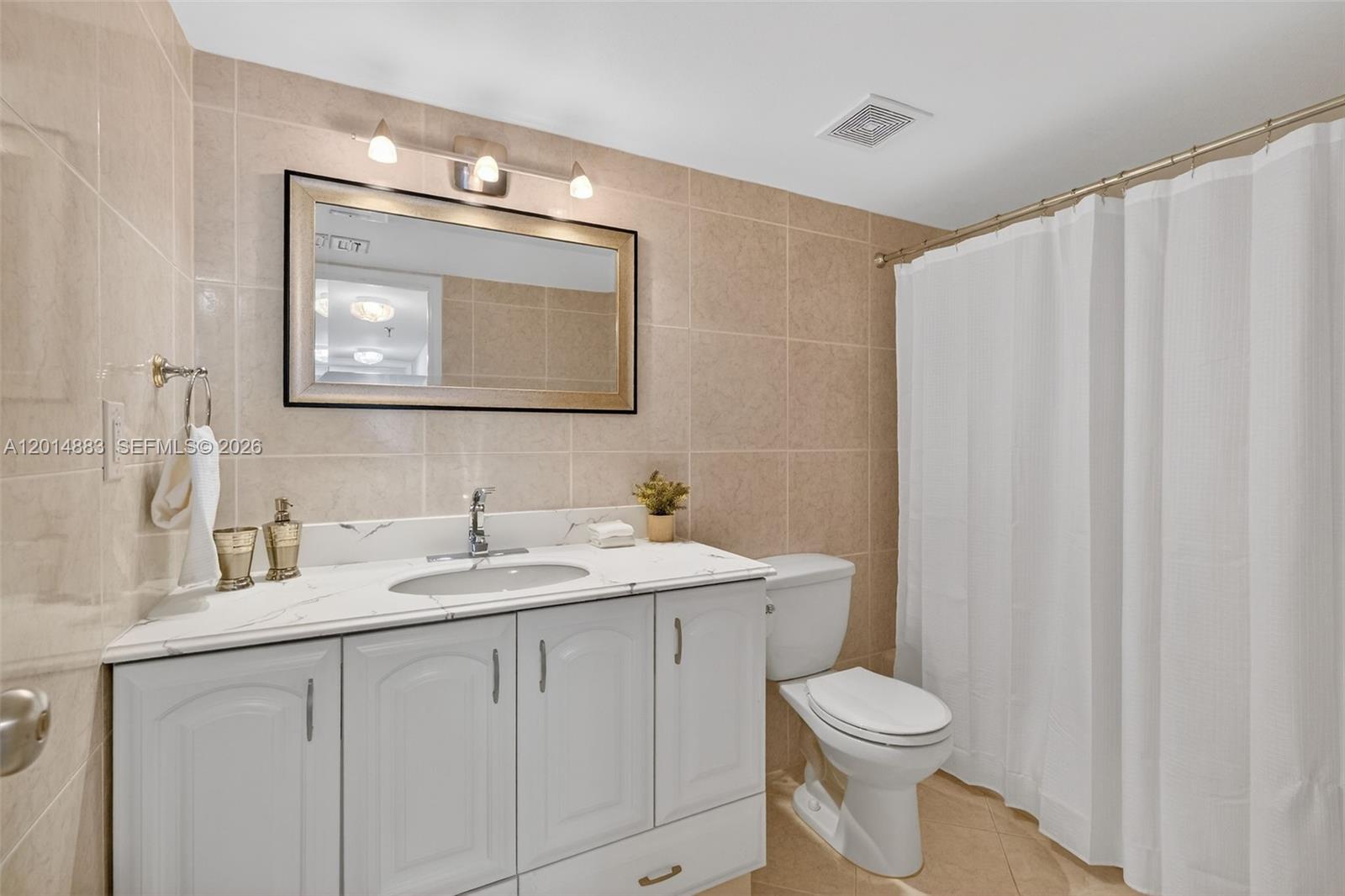 THE RIVIERA CONDO - Residential Lease