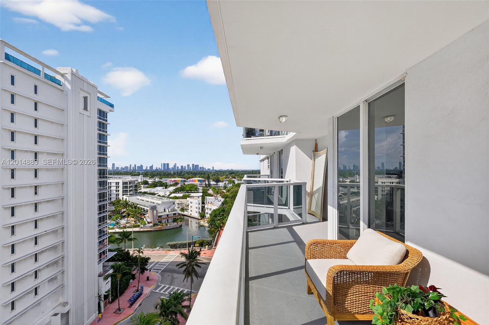THE RIVIERA CONDO - Residential Lease