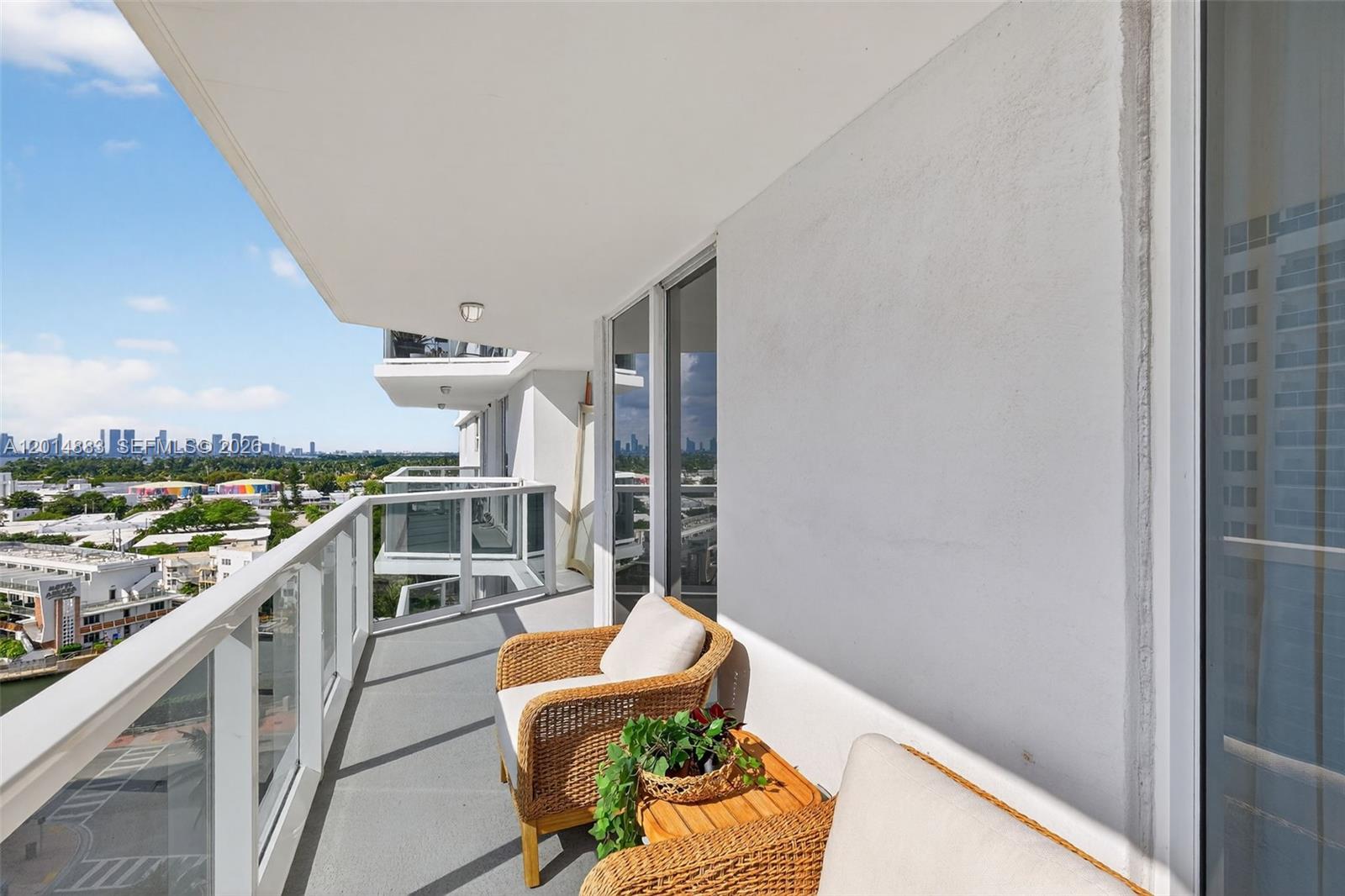 THE RIVIERA CONDO - Residential Lease