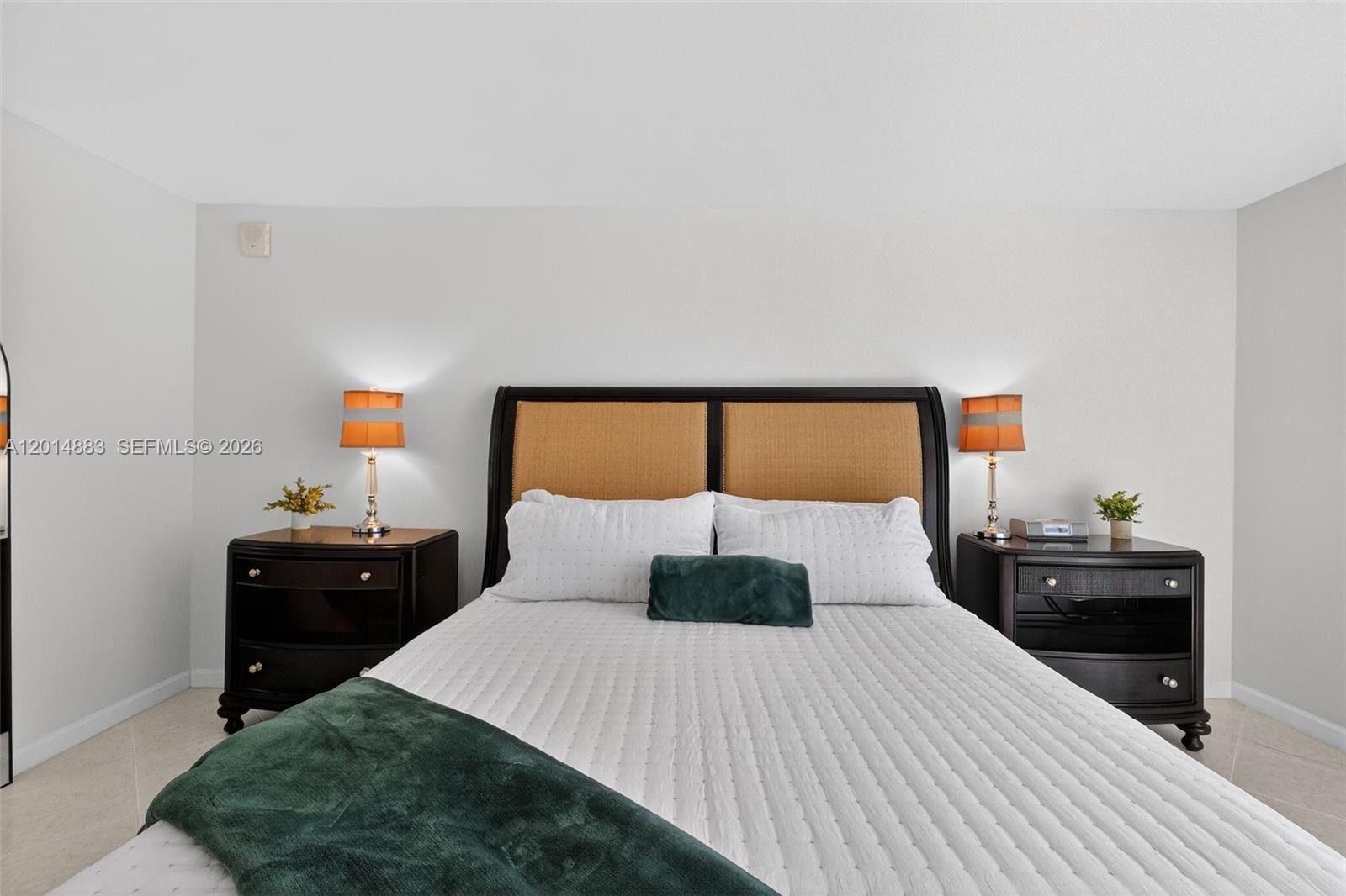 THE RIVIERA CONDO - Residential Lease