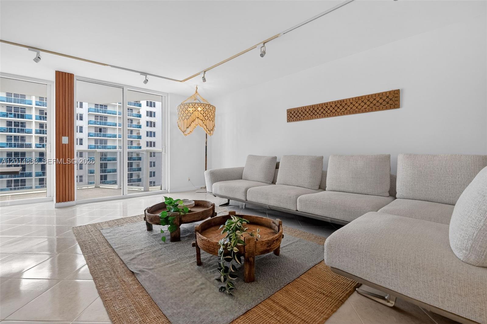 THE RIVIERA CONDO - Residential Lease