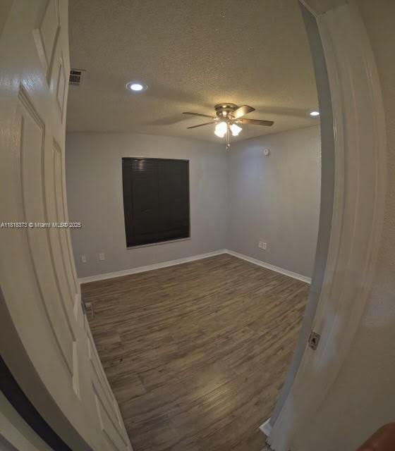 COLONIAL PINES - Residential Lease