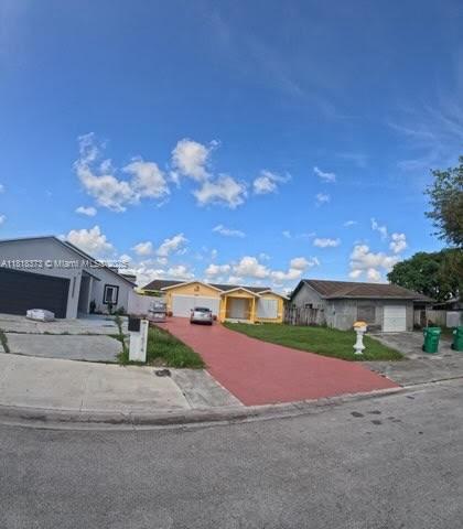 COLONIAL PINES - Residential Lease