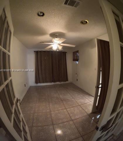 COLONIAL PINES - Residential Lease