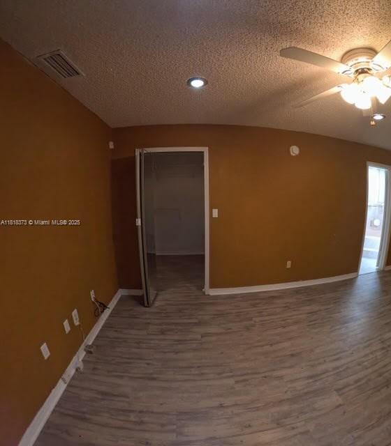 COLONIAL PINES - Residential Lease