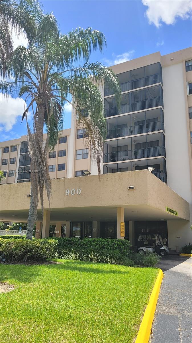 CHANTILLY CONDO - Residential