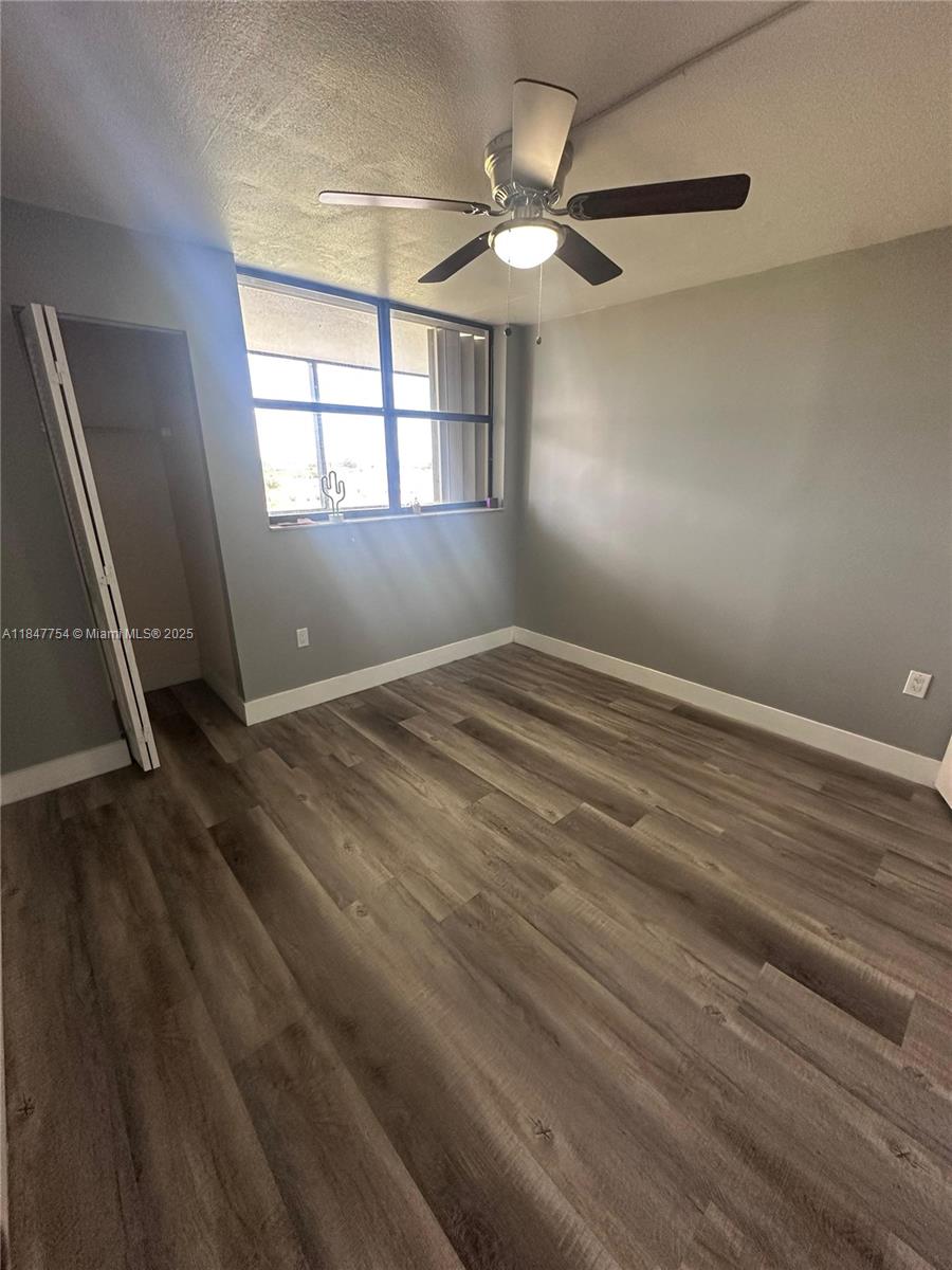 CHANTILLY CONDO - Residential