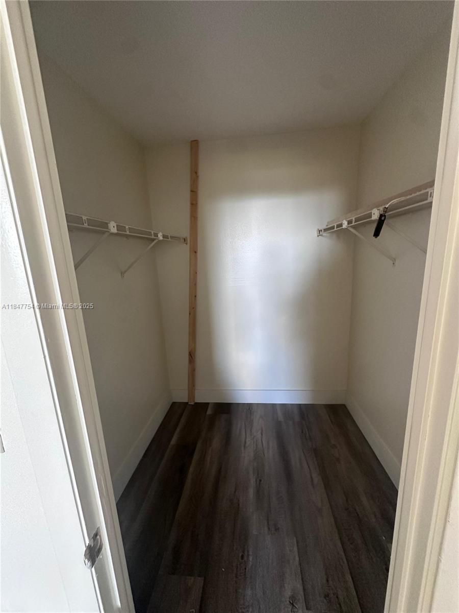 CHANTILLY CONDO - Residential