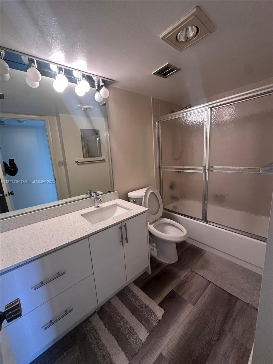 CHANTILLY CONDO - Residential