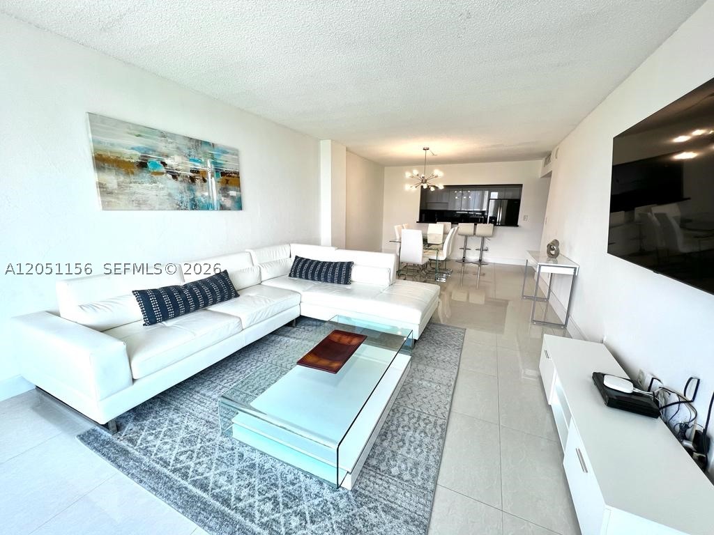 19370 Collins Ave 918