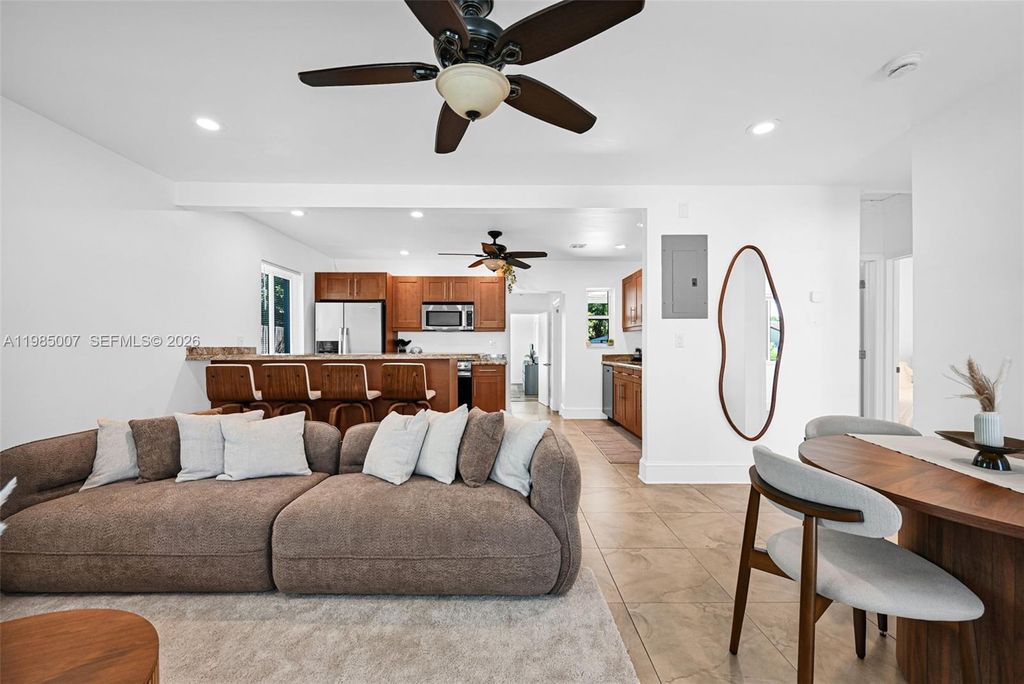 Photo of 1328 N Andrews Ave, Fort Lauderdale, FL 33311 (MLS # A11985007)