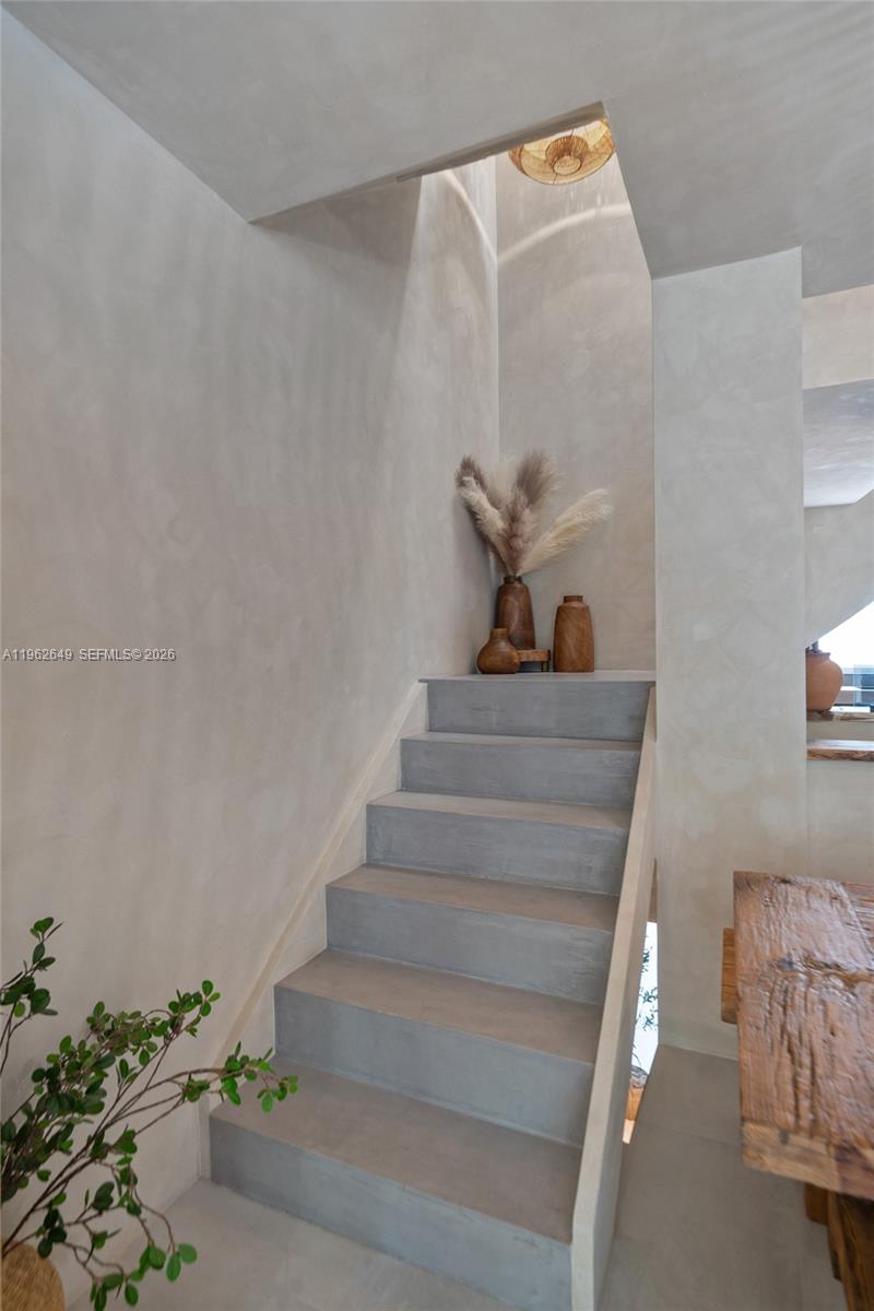 MERIDIAN PLACE CONDO - Residential