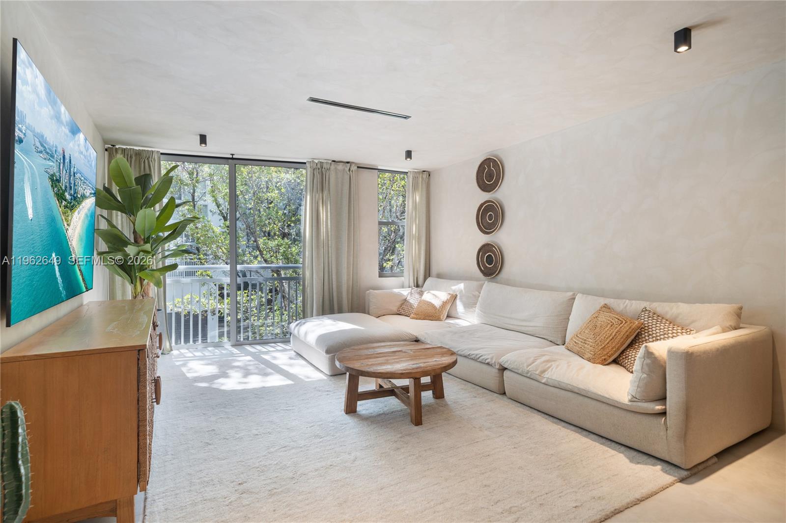 MERIDIAN PLACE CONDO - Residential