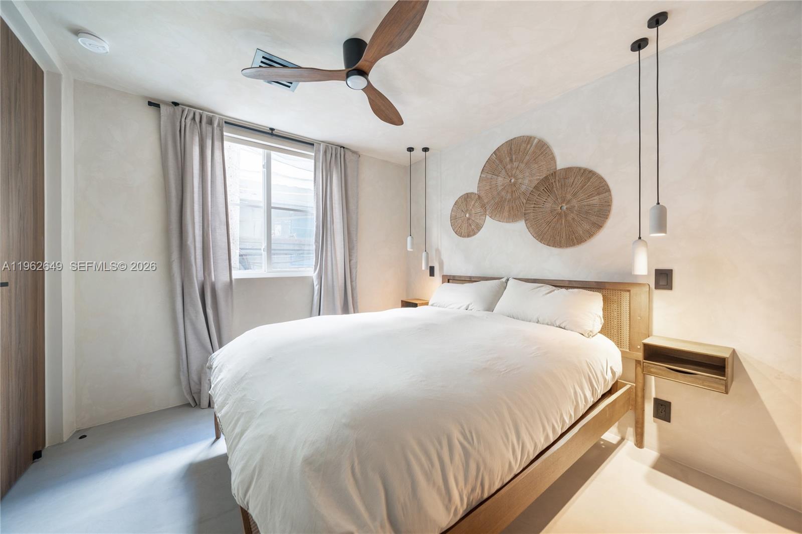 MERIDIAN PLACE CONDO - Residential