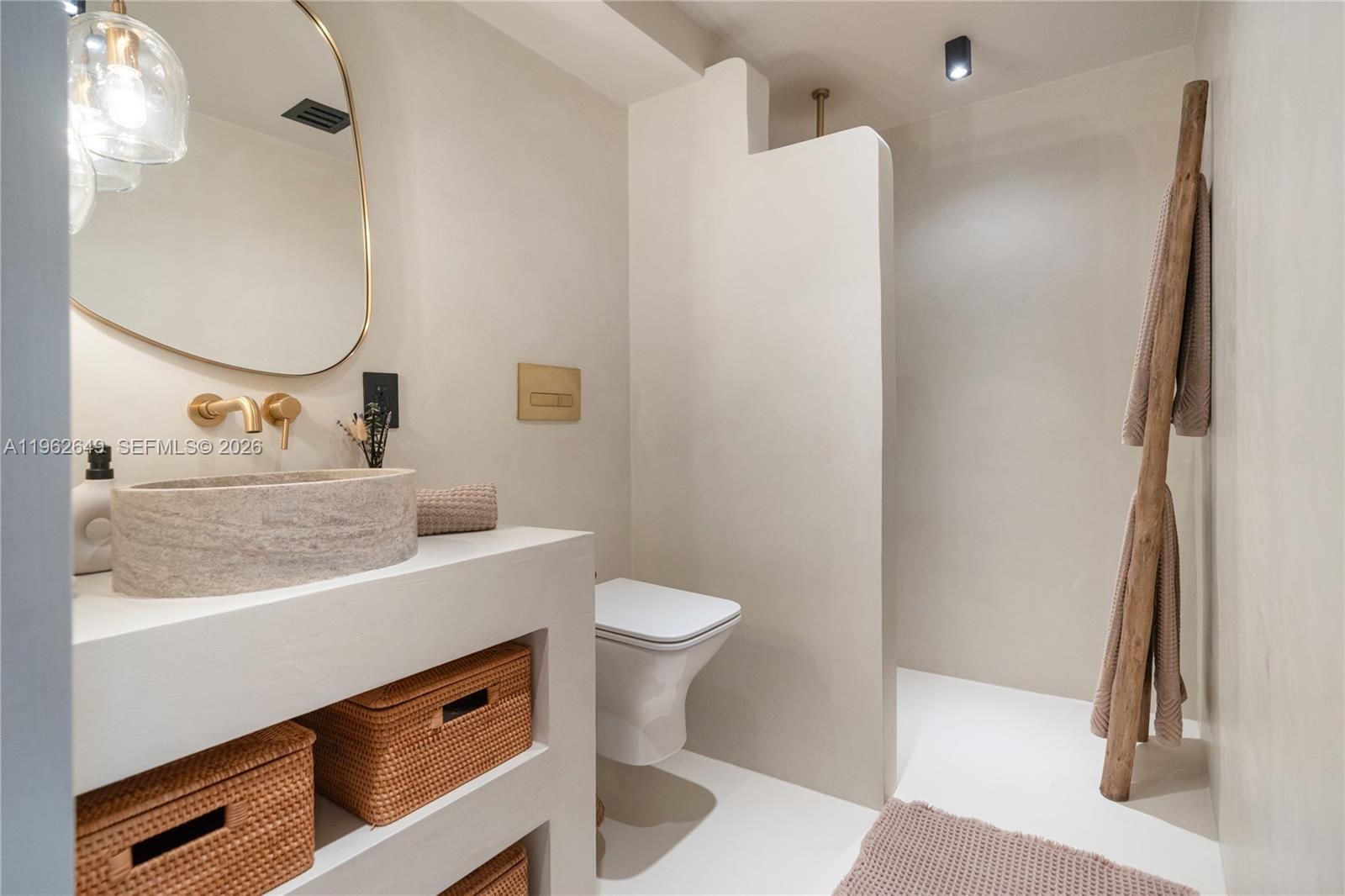 MERIDIAN PLACE CONDO - Residential