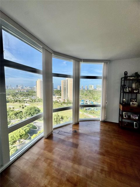 Photo of Aventura, FL 33180 (MLS # A11841423)
