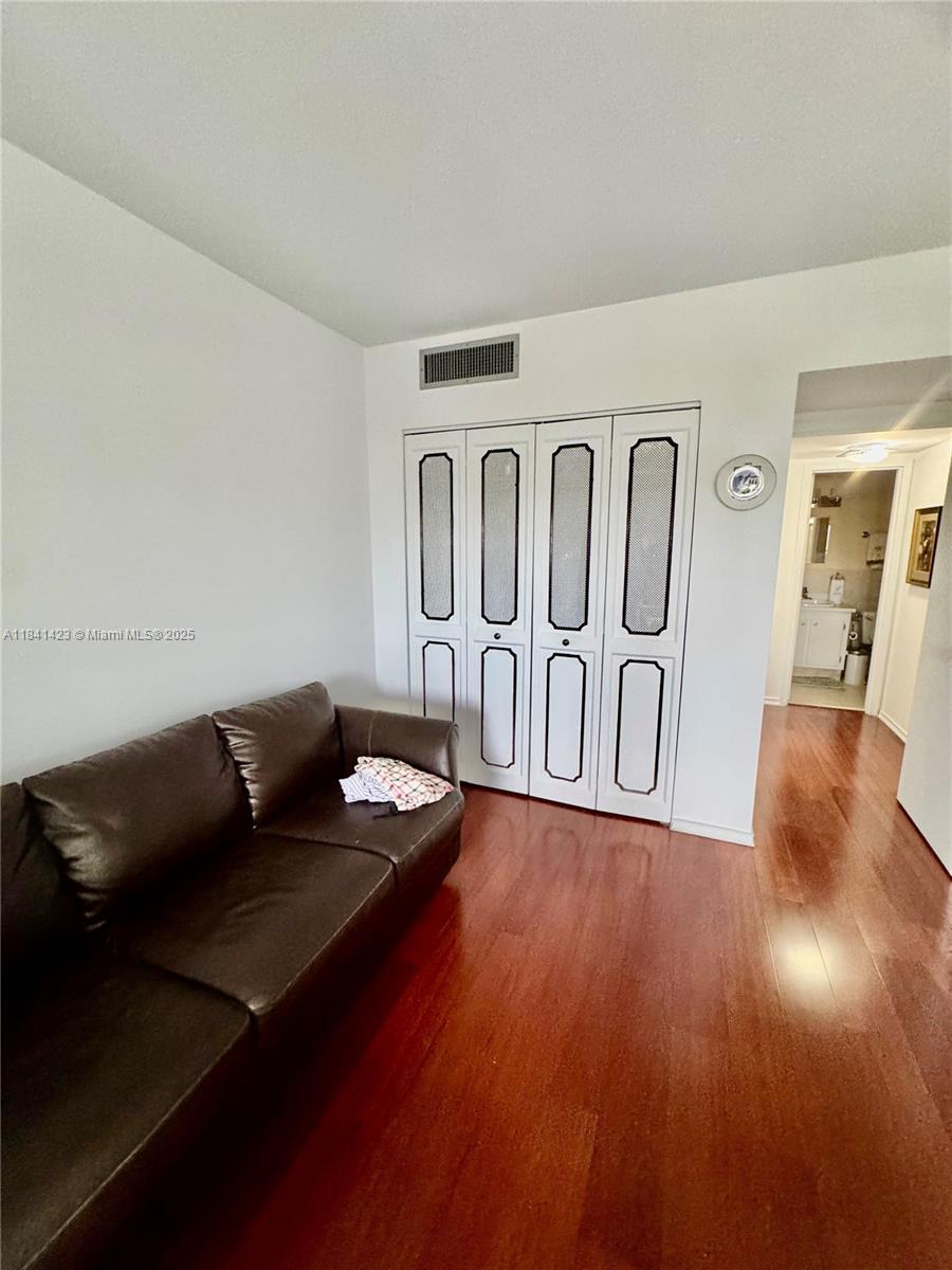 BONAVIDA CONDO - Residential