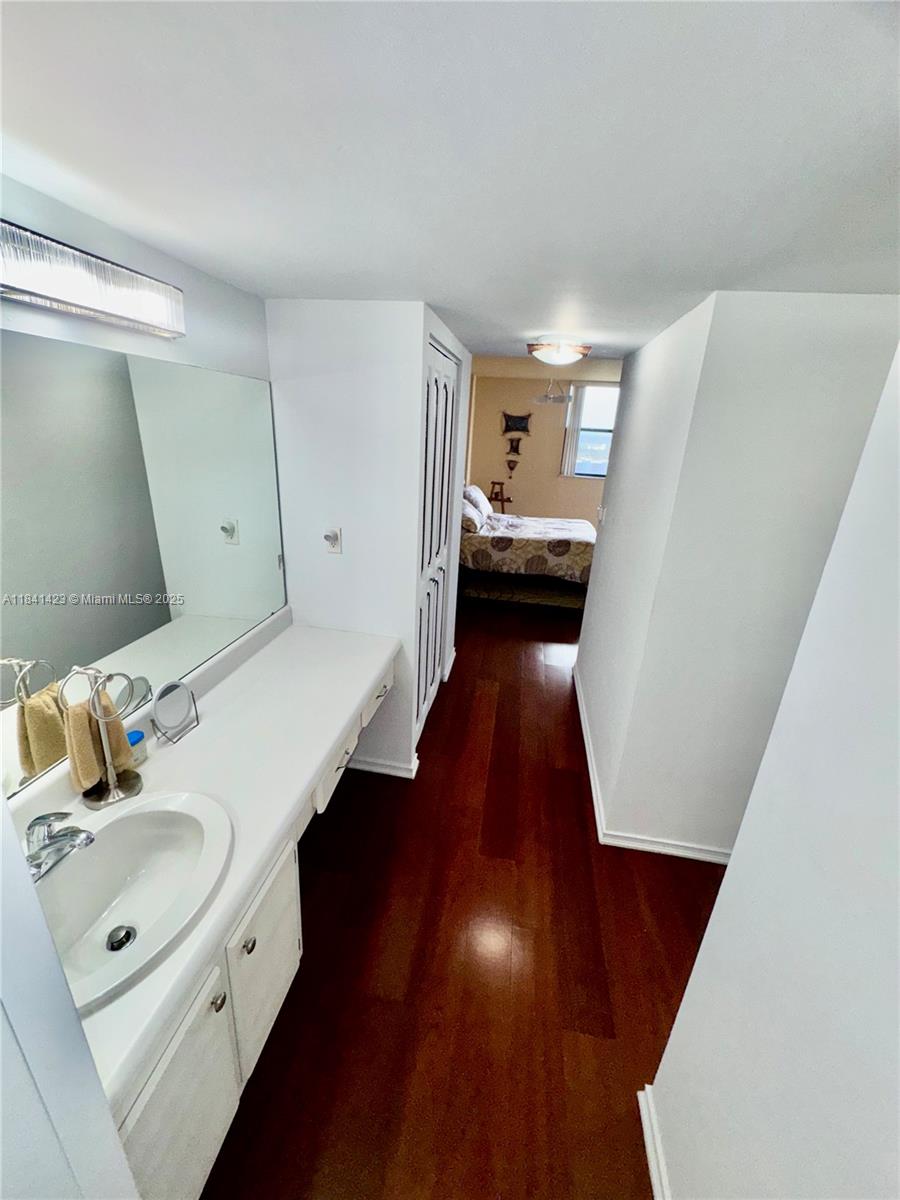 BONAVIDA CONDO - Residential