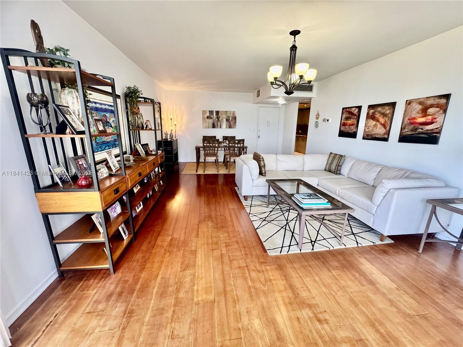 BONAVIDA CONDO - Residential