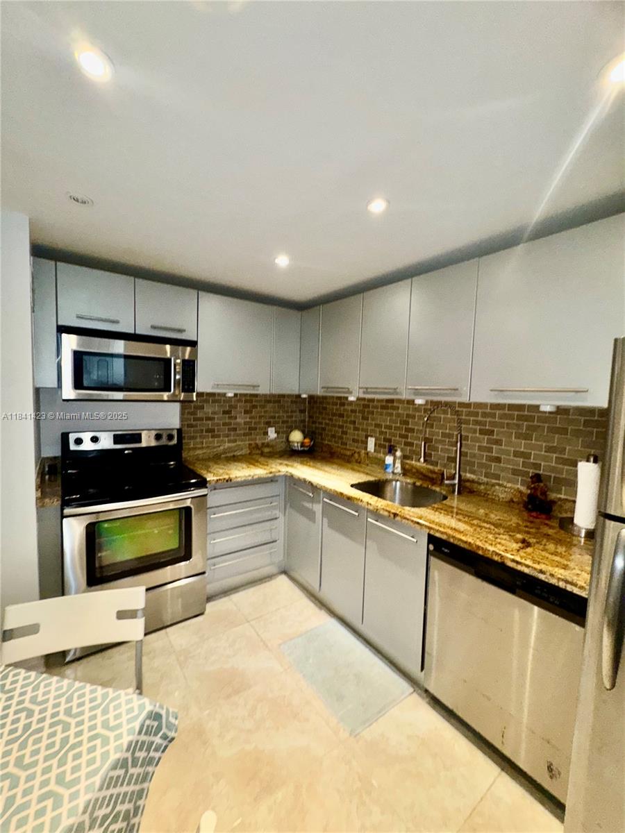 BONAVIDA CONDO - Residential