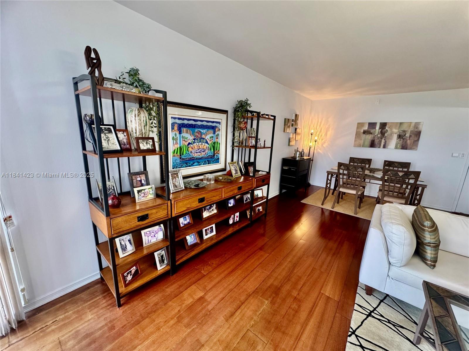 BONAVIDA CONDO - Residential