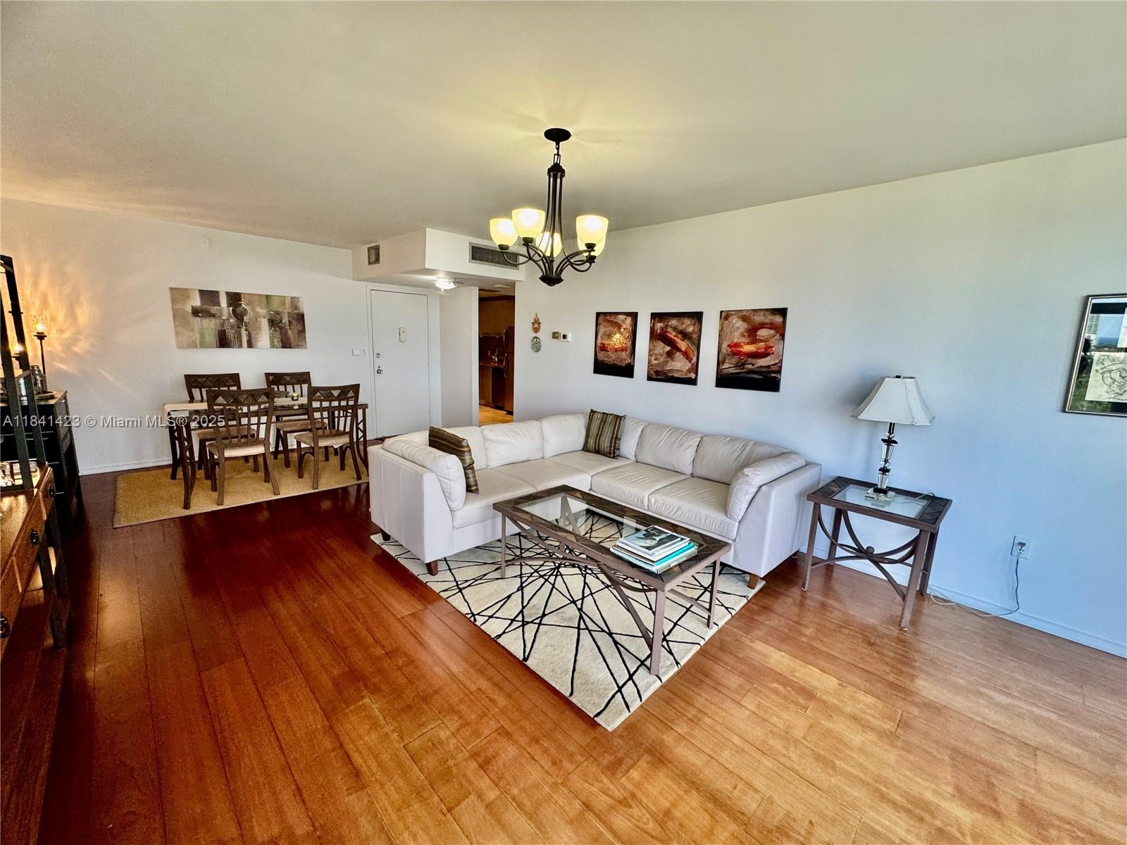 BONAVIDA CONDO - Residential