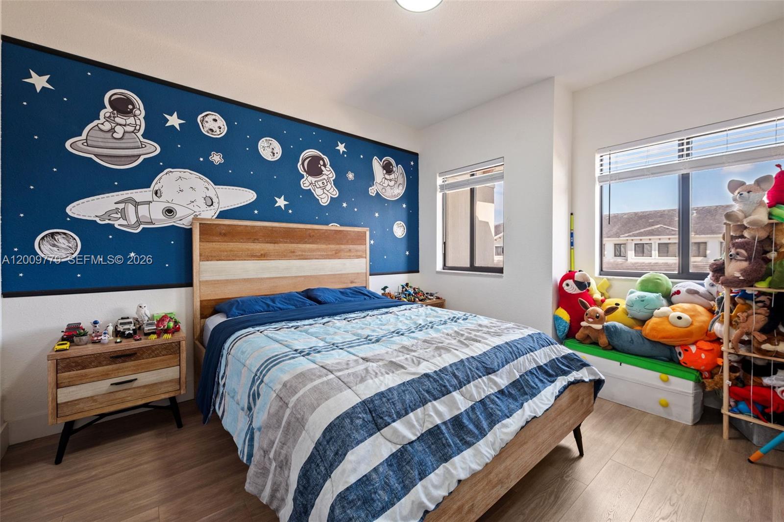 HIDDEN LAKE TOWNHOMES - Residential