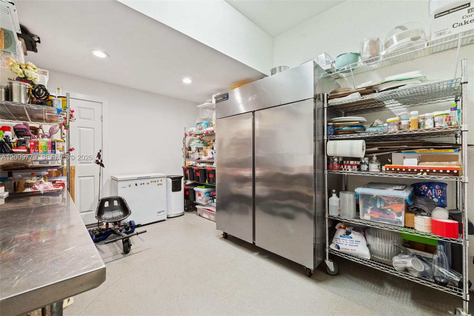 HIDDEN LAKE TOWNHOMES - Residential