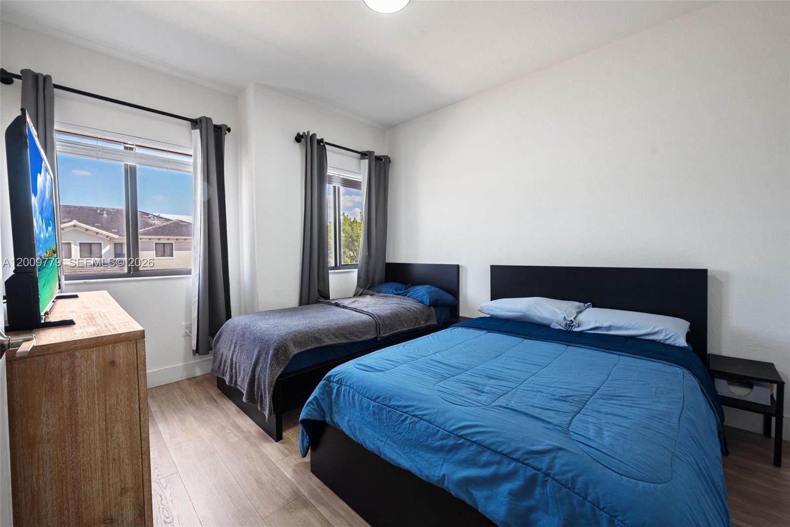 HIDDEN LAKE TOWNHOMES - Residential