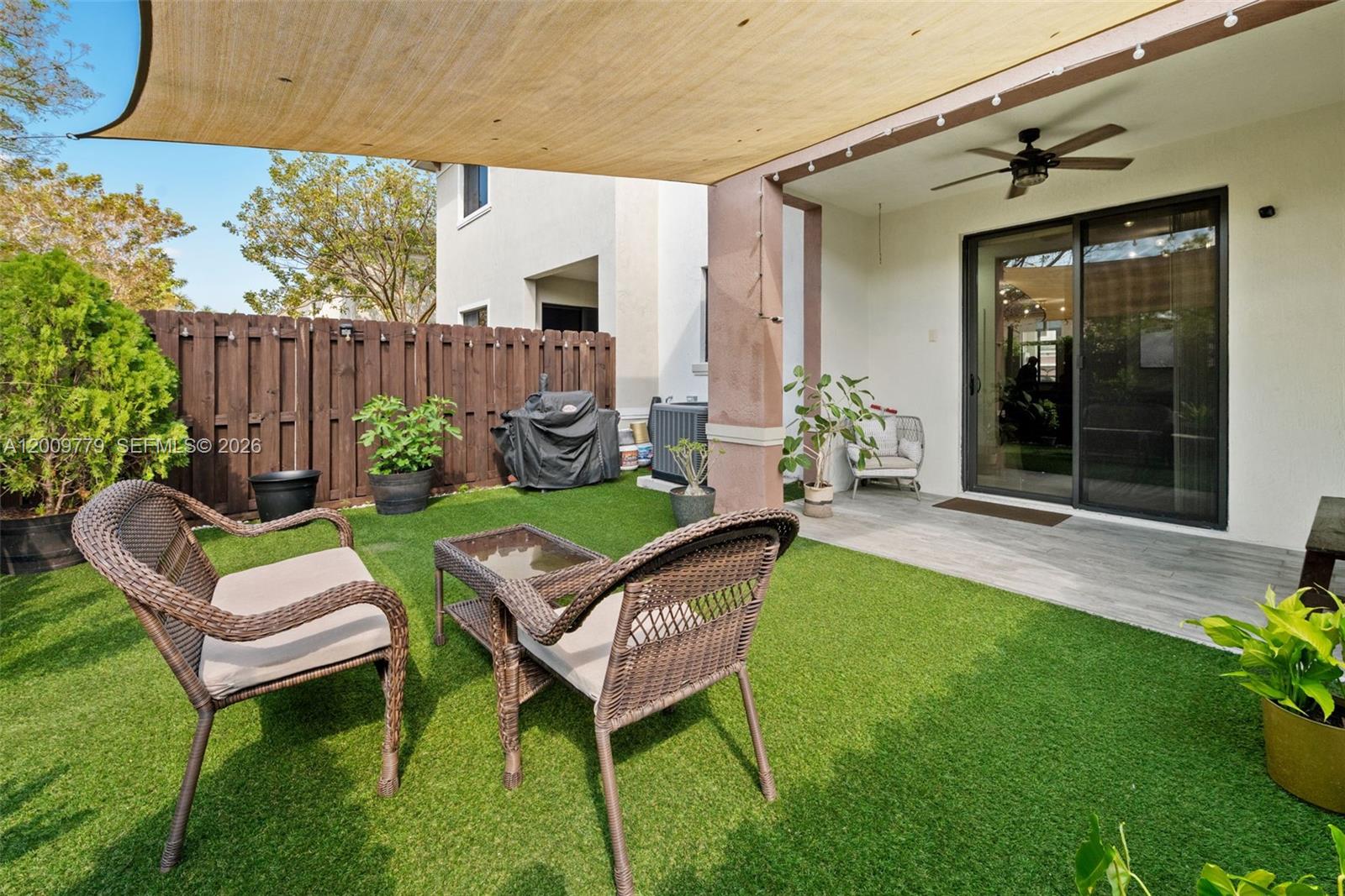 HIDDEN LAKE TOWNHOMES - Residential