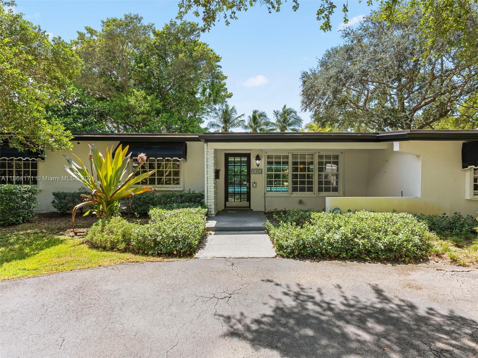 Welcome to this charming 3-bedroom, 2-bath pool home in the heart of Pinecrest. Situated on an oversized 16,958 SF lot, this residence offers 1,560 SF of comfortable living space with a bright and functional layout. The home features spacious bedrooms, a well-appointed kitchen, and inviting living areas filled with natural light. Step outside to your private backyard oasis with a sparkling pool, perfect for entertaining or relaxing year-round. Located on a quiet street within Pinecrest’s top-rated school district, this property combines comfort, convenience, and lifestyle.
AVAILABLE FOR A 6-MONTH LEASE TERM!