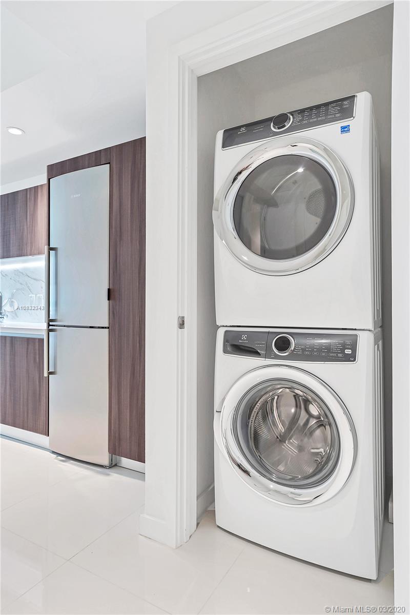 Paramount World Center - Residential Lease