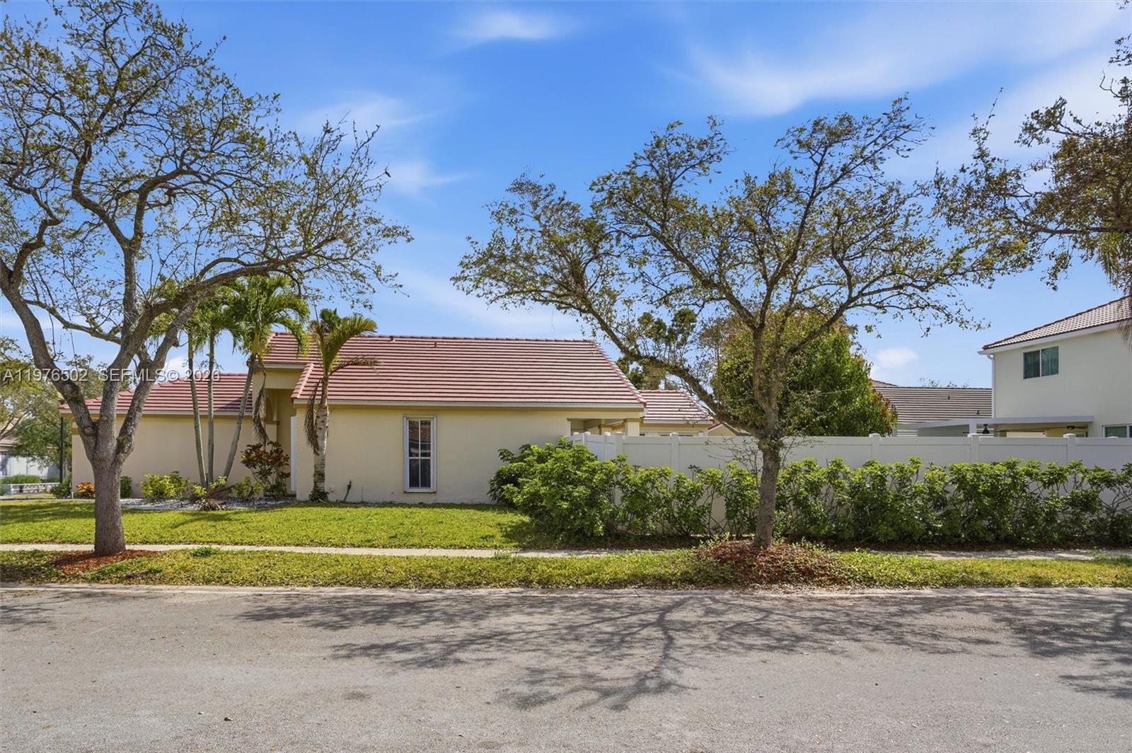 SECTOR 4 NORTH - Residential Lease