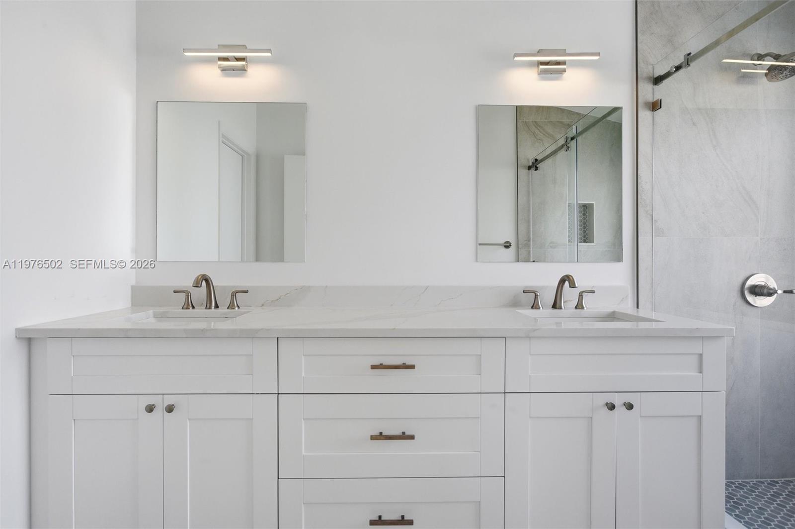 SECTOR 4 NORTH - Residential Lease