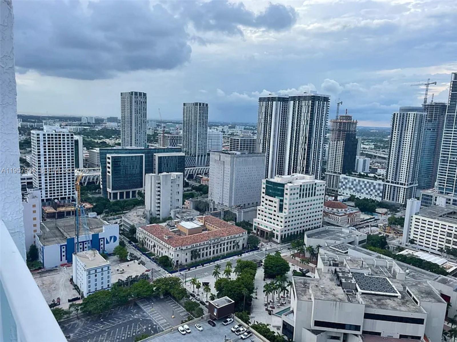 THE LOFT DOWNTOWN II COND - Residential