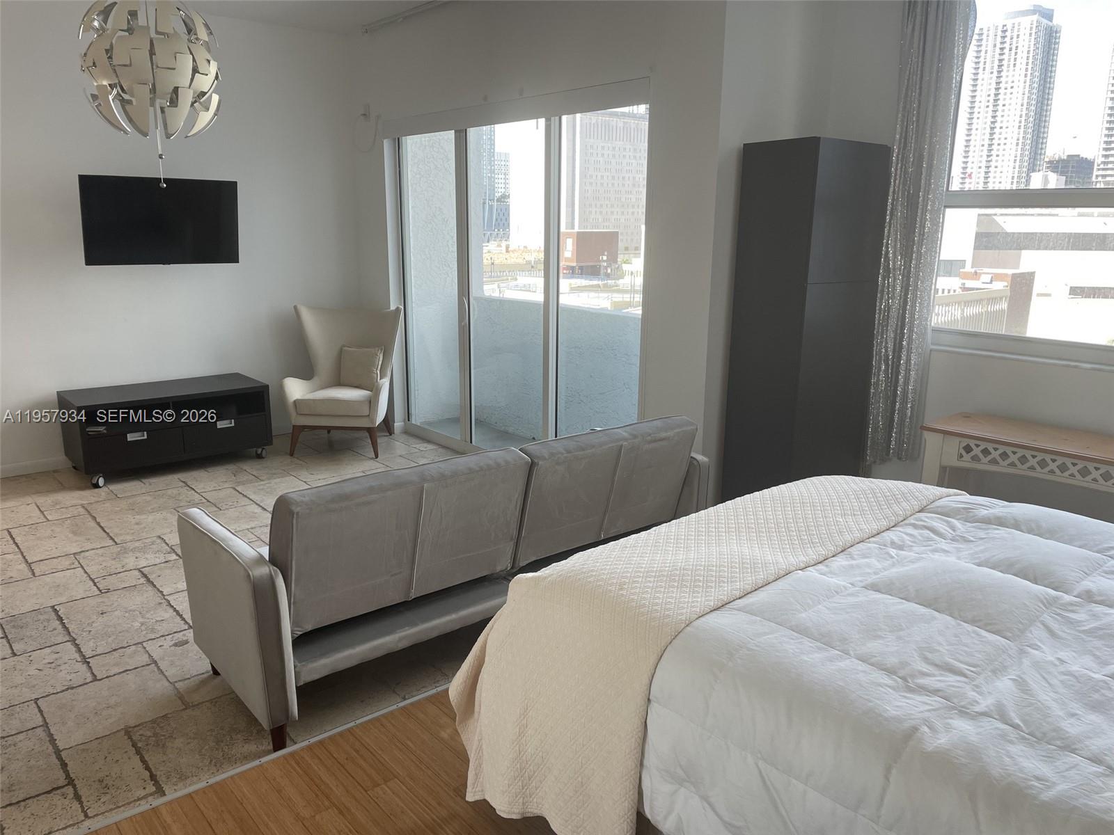 THE LOFT DOWNTOWN II COND - Residential