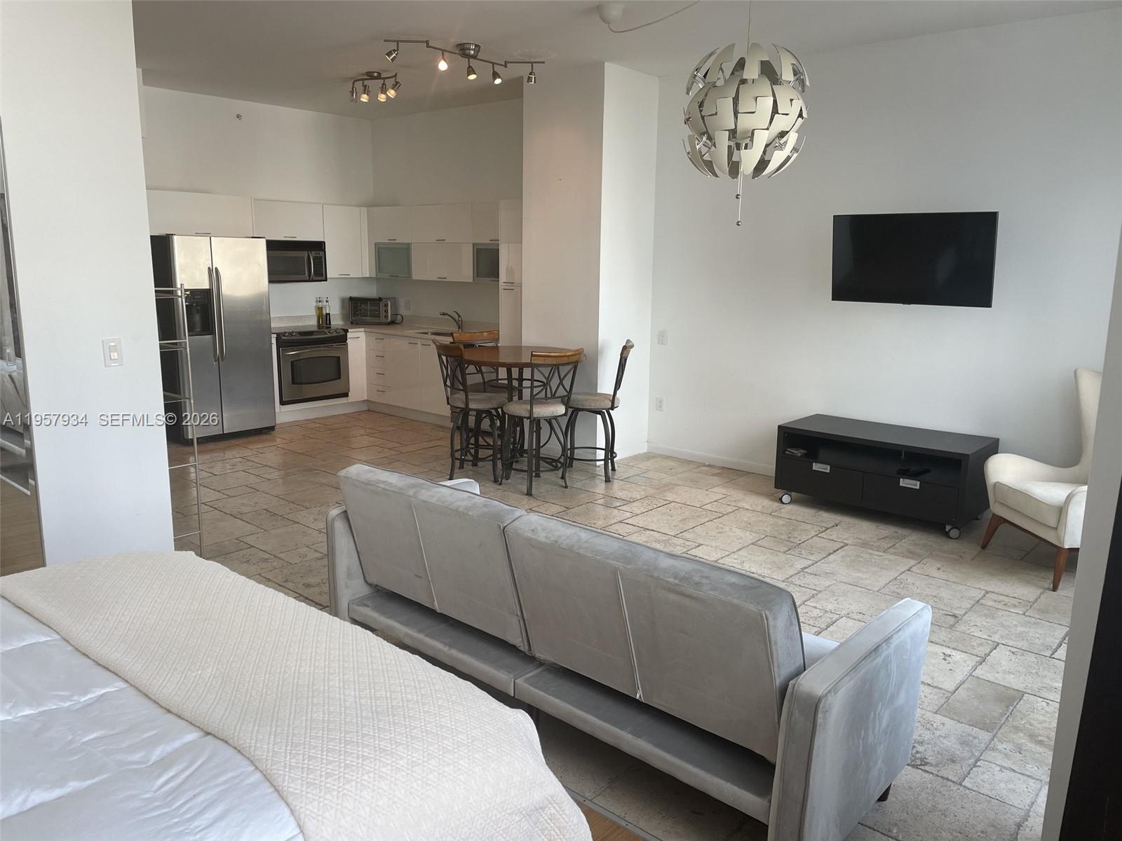 THE LOFT DOWNTOWN II COND - Residential