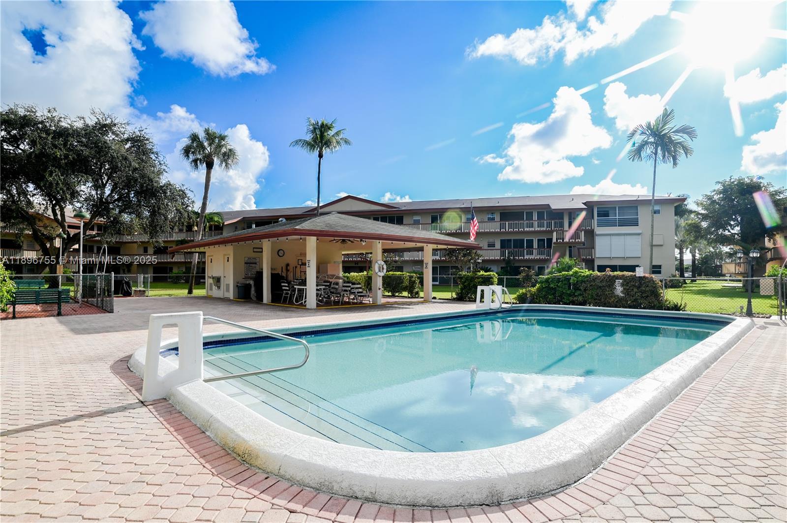 BEVERLY HILLS CONDO NUMBE - Residential