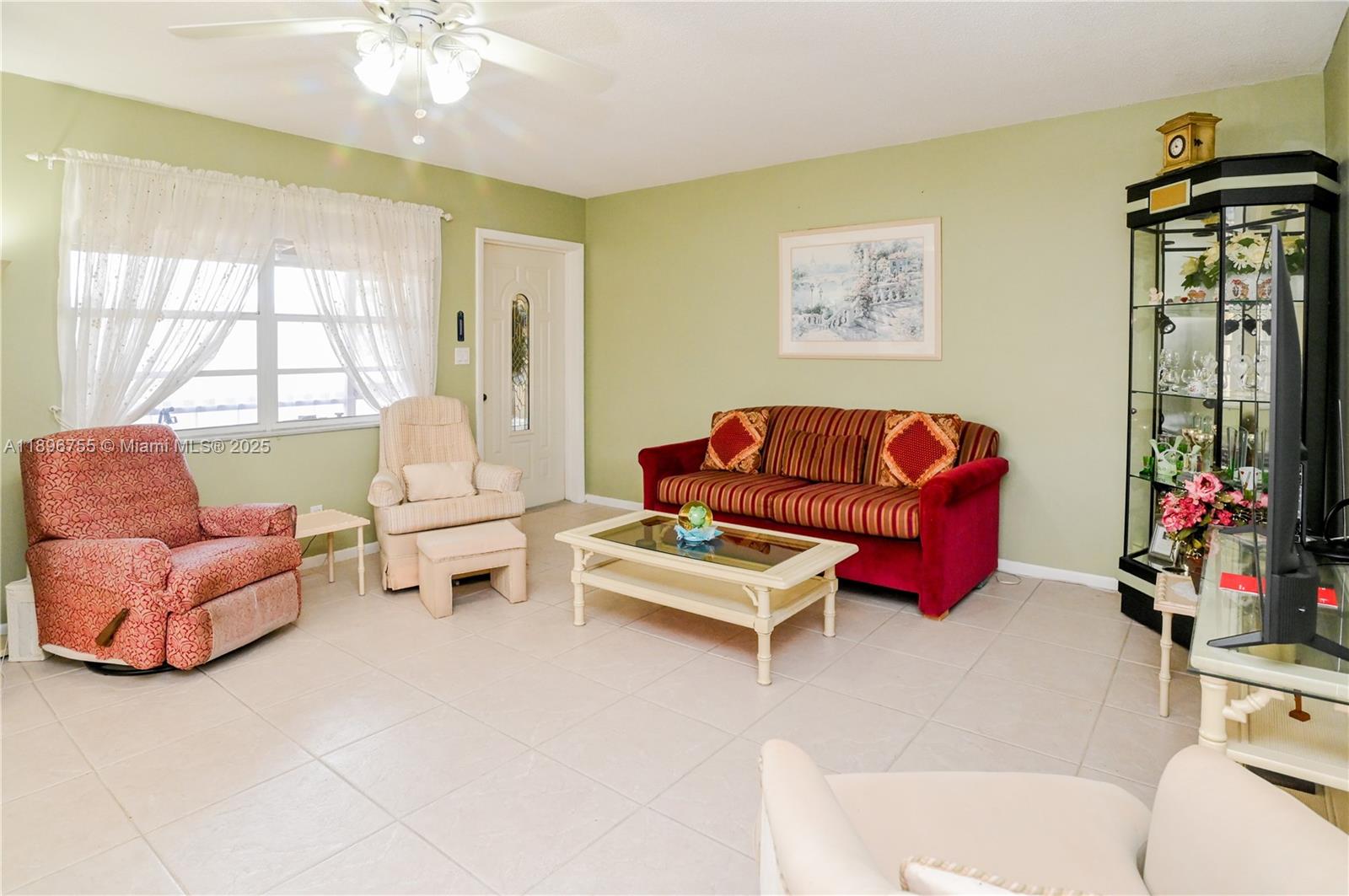 BEVERLY HILLS CONDO NUMBE - Residential