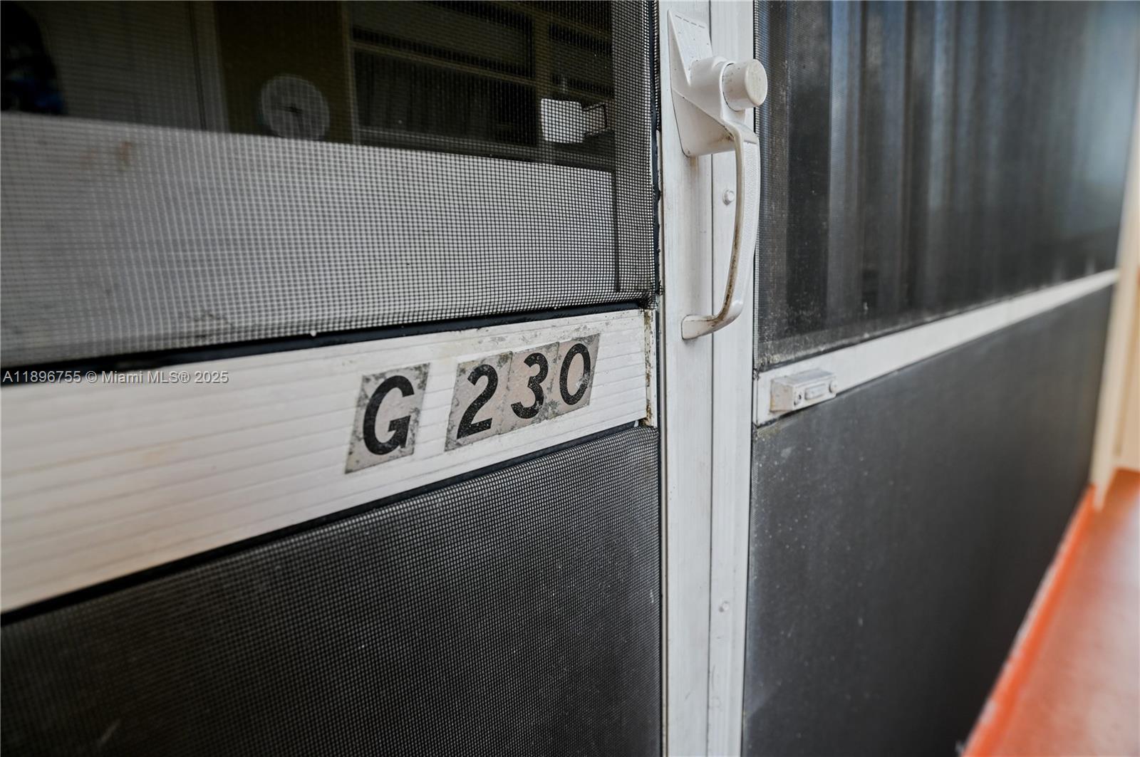 BEVERLY HILLS CONDO NUMBE - Residential