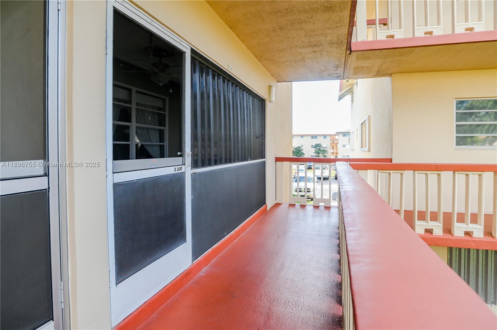 BEVERLY HILLS CONDO NUMBE - Residential