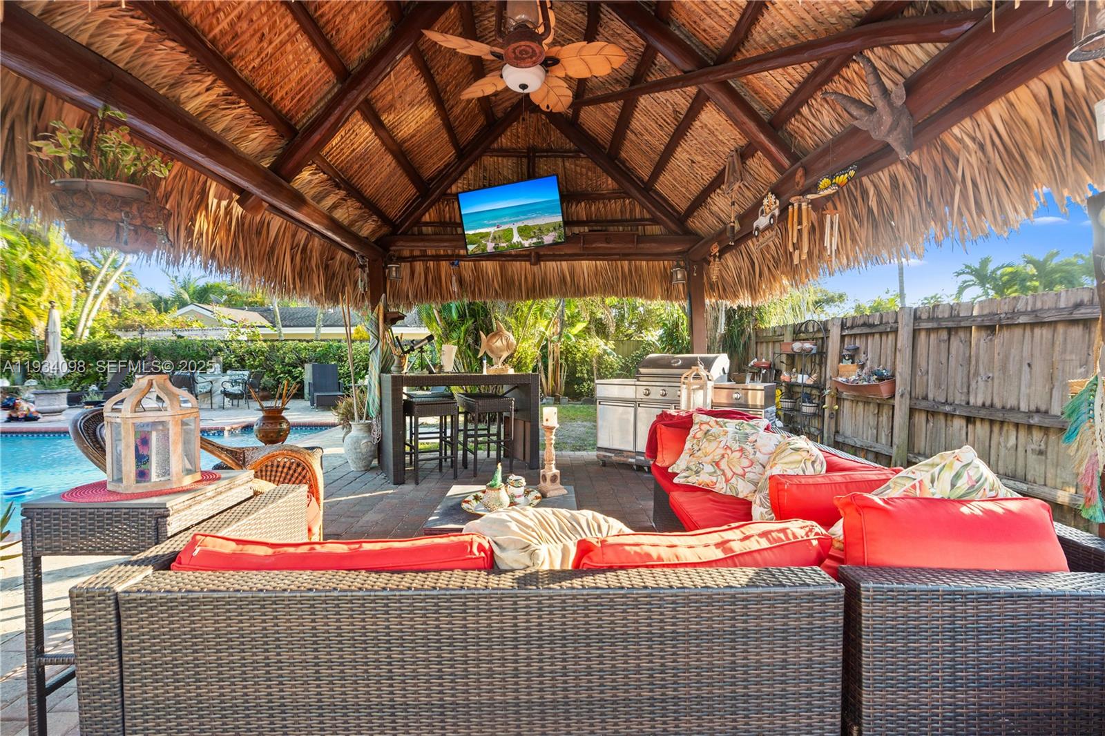 WEITZER SHAUNA MEADOWS SE - Residential